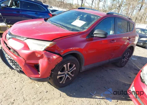 2017 Toyota Rav4 Le z USA, uszkodzony, nr VIN JTMZFREV9HJ120142